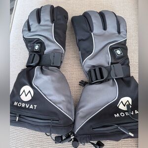 Unisex Morvat Black and Gray Heated Gloves with 4 batteries